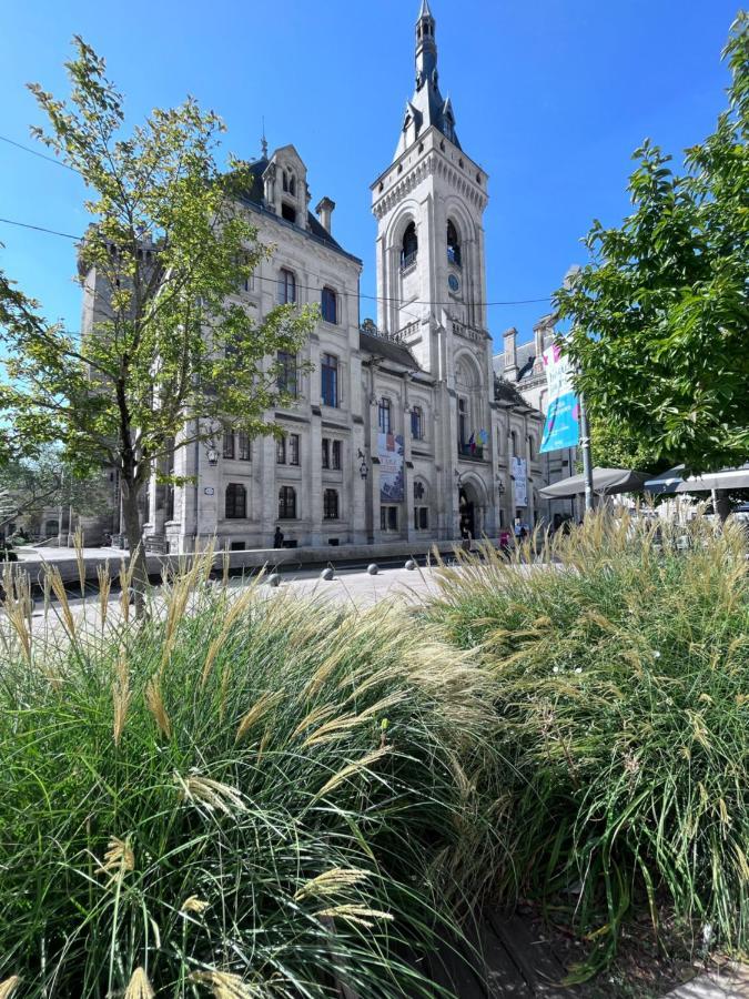Charmante Maison Proche Hotel De Ville Angouleme Bagian luar foto